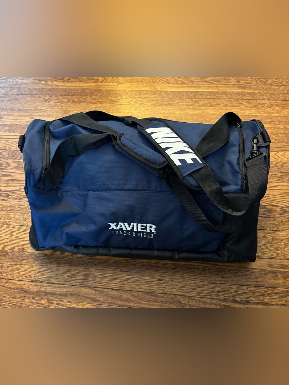 XAVIER UNIVERSITY MUSKETEERS NIKE Navy Duffle Bag with Nike Strap. Like new!!!